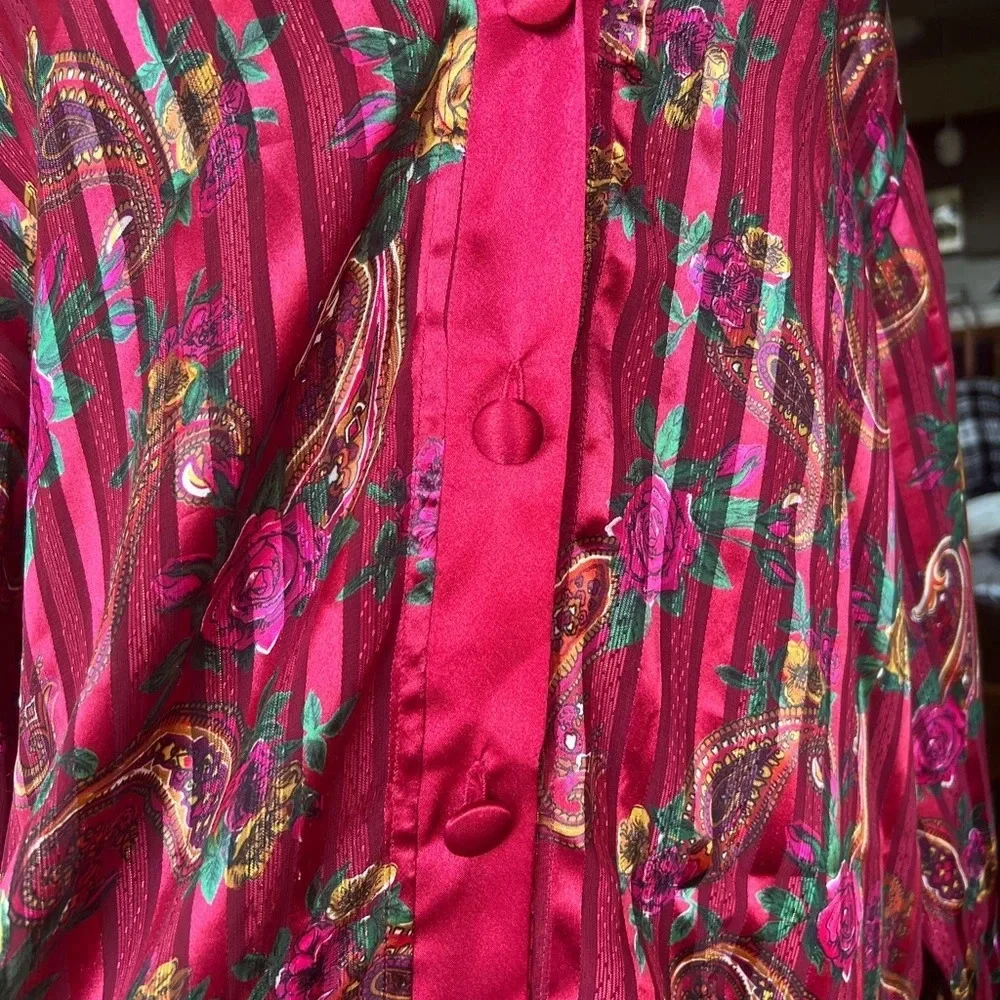 Victoria’s Secret Red Satin Floral & Paisley Vintage Nightgown Sleep Shirt Sz L